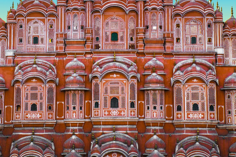 Jaipur: City Tour with Amber Fort & Ayurvedic Massage