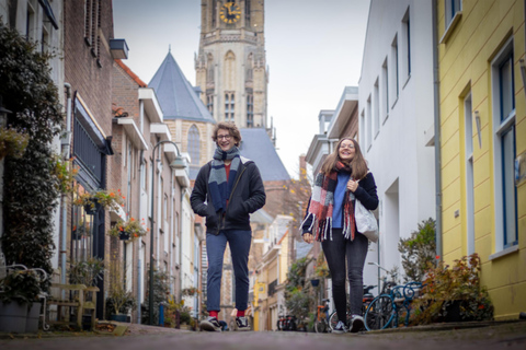 Delft City Center; Private Photoshoot & Guided Walk Classic Delft Walk