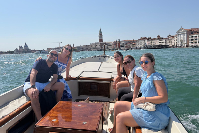 Venice from a Bragozzo: Cruise Tour of St. Mark and Surroundings Venice from a Bragozzo: Boat Tour between St. Mark's and the Surrounding Area