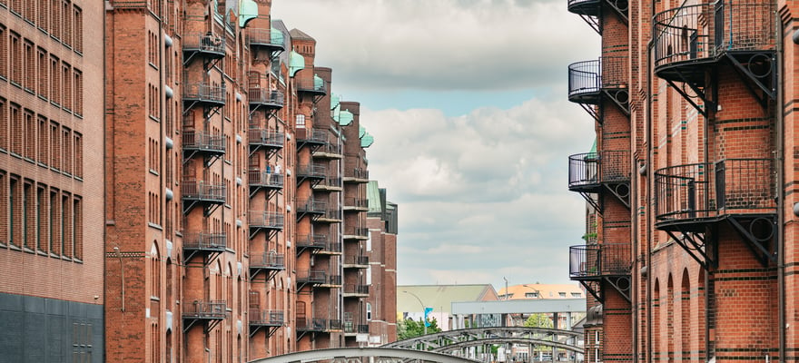 BESTE Bootsfahrten Rathausmarkt Hamburg 2024 KOSTENLOS Stornierbar