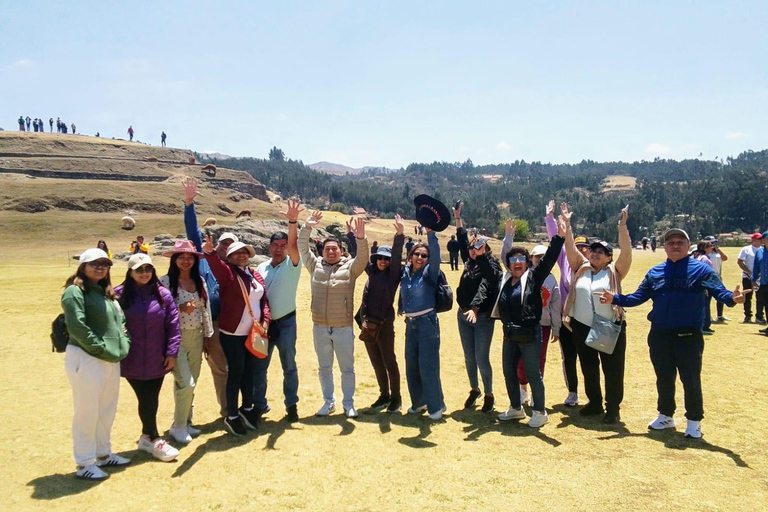 Cusco: City Tour Tour de Medio Día con Sacsayhuamán y Q’enqo Cusco: Morning City Tour with an Andean Dance Experience