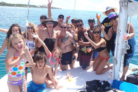 Isla mujeres 7 heures de catamaran avec plongée en apnée