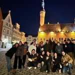 Tallinn: Bar Crawl con shottini, birra e ingresso alle discoteche