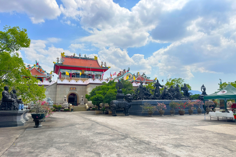 Pattaya: Pattaya Temples, Long Neck Tribe, and Lunch Tour