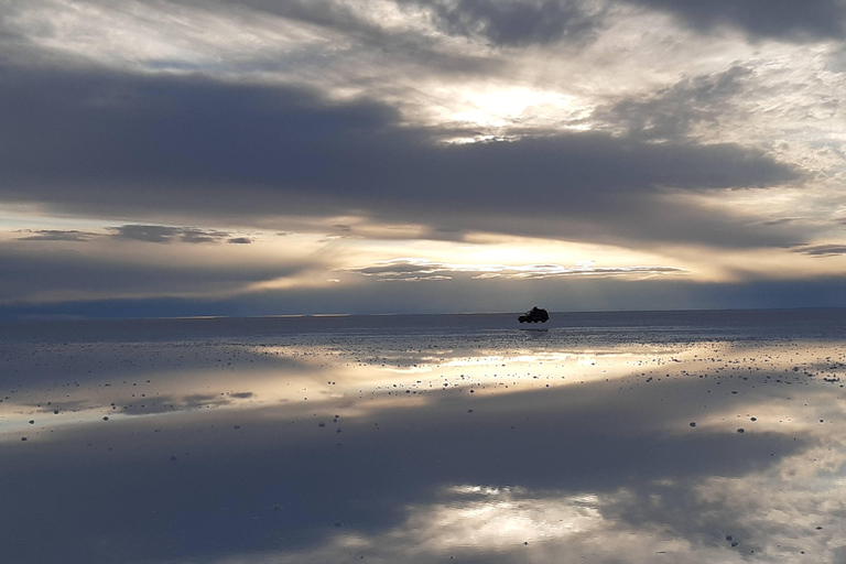 2-daagse privérondreis naar de Salt Flats vanuit Uyuni in regen