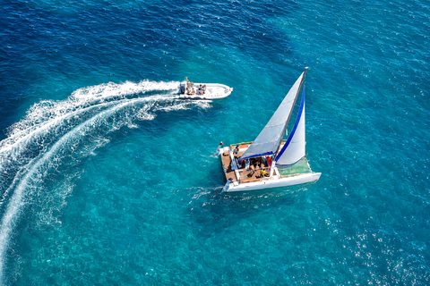 Djerba: Catamaran with Dolphin Watching and Swimming Break