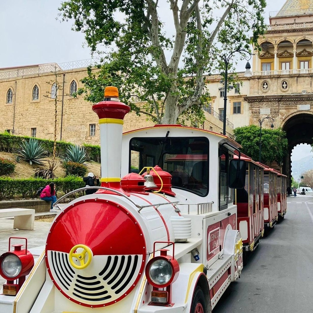 Palermo: Tour of the historic center by little train GetYourGuide