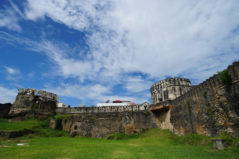 Zanzibar Spice Farm Adventure & Stone Town History TourSansibar Spice Farm Adventure & Stone Town Cultural Tour