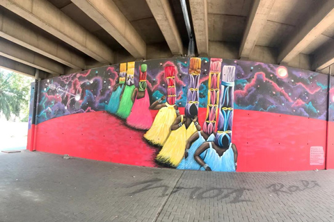 Accra Walking Tour: Jubilee House, Art, Murals & Afrikiko