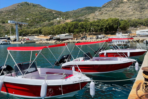 Chania: Selbstfahrender Bootsverleih vom Alten HafenChania: Boot zum Selberfahren mieten im alten Hafen