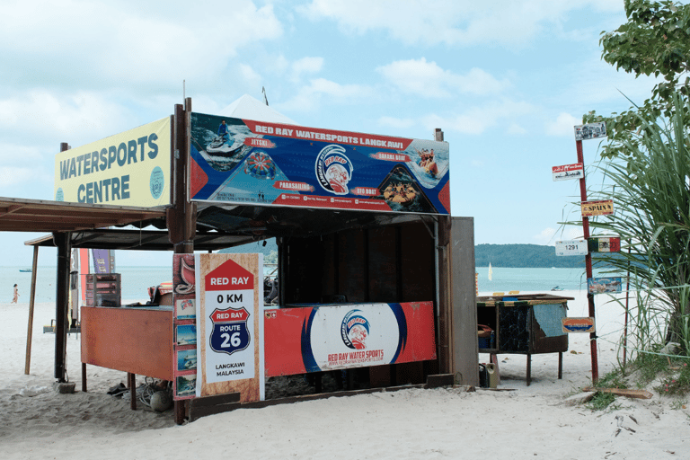 Visite privée en jet ski surpuissant à Langkawi avec vidéo par droneFORFAIT LUXE BRONZE INDIVIDUEL