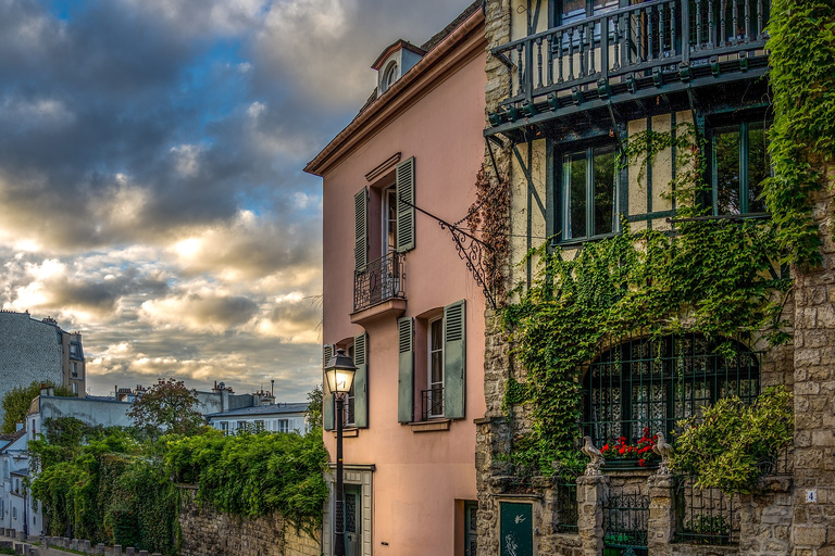 Paryż: Wycieczka piesza z lokalnym przewodnikiem po Montmartre HighlightsParyż: Wycieczka piesza z lokalnym przewodnikiem po Montmartre