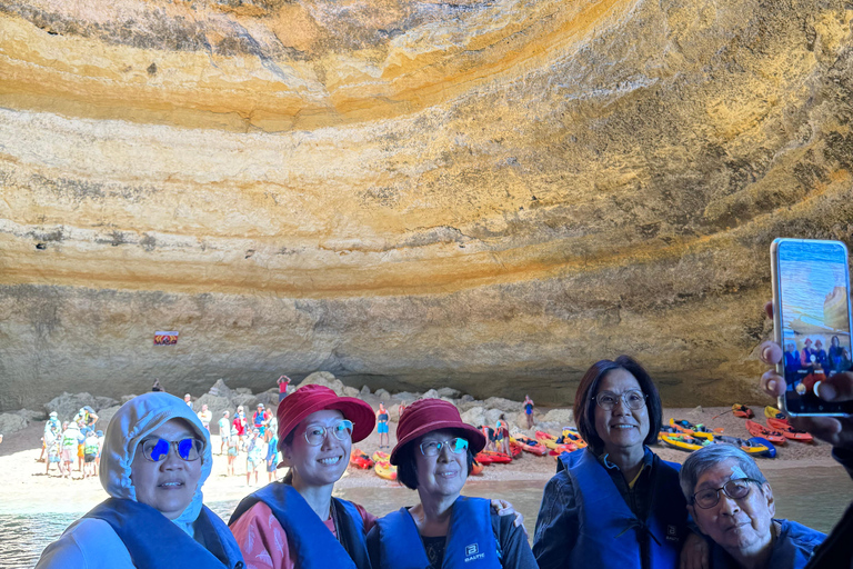 Da Lisbona: Escursione di un giorno in Algarve con crociera nelle grotte di Benagil