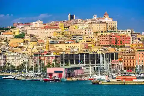 Cagliari: Guided Walking Tour