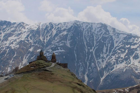 Georgia: 5-Day Honeymoon Tour with Meals and Guide