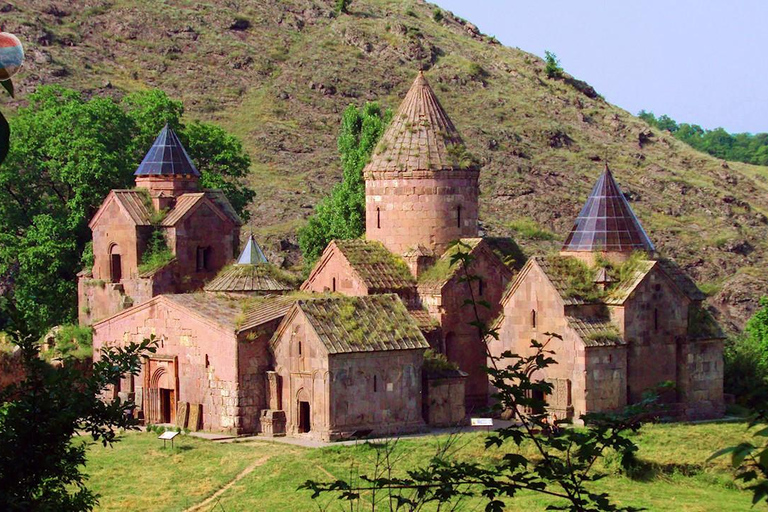 4-Day Cultural & Nature Escape with Wine Tasting