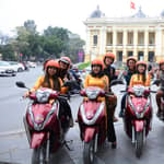 Hanoi by night: tour gastronomico in moto con guide donne
