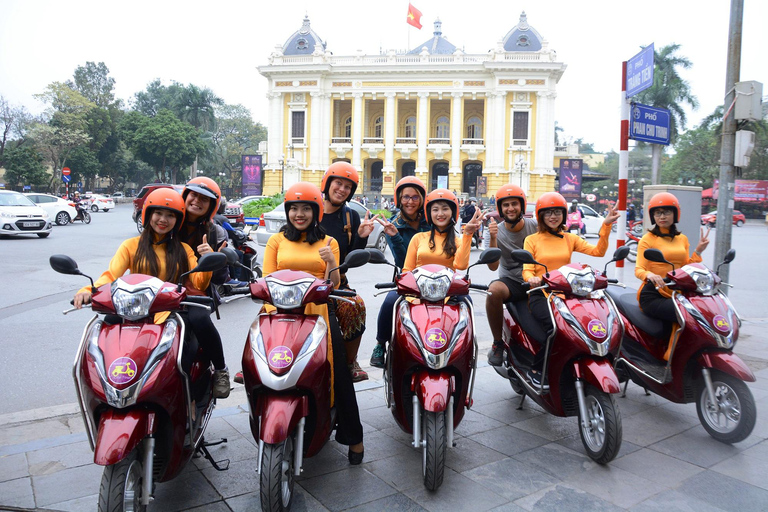 Hanoi: Private Sunset Motorbike Tour with Female Guide