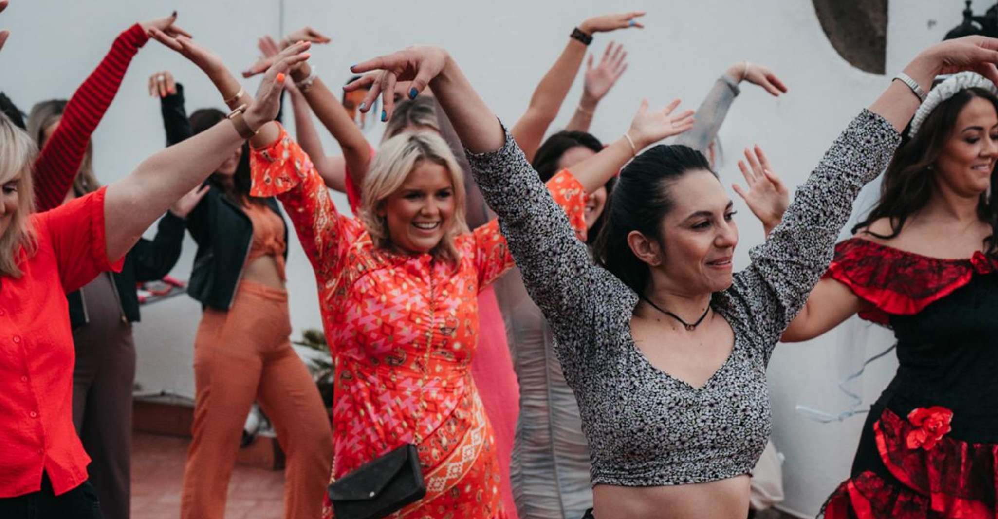 Barcelona: Rooftop Salsa Class with Bottomless Sangria photo 9