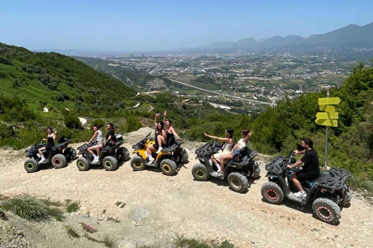 Tirana : Excursion en Quad avec Guide