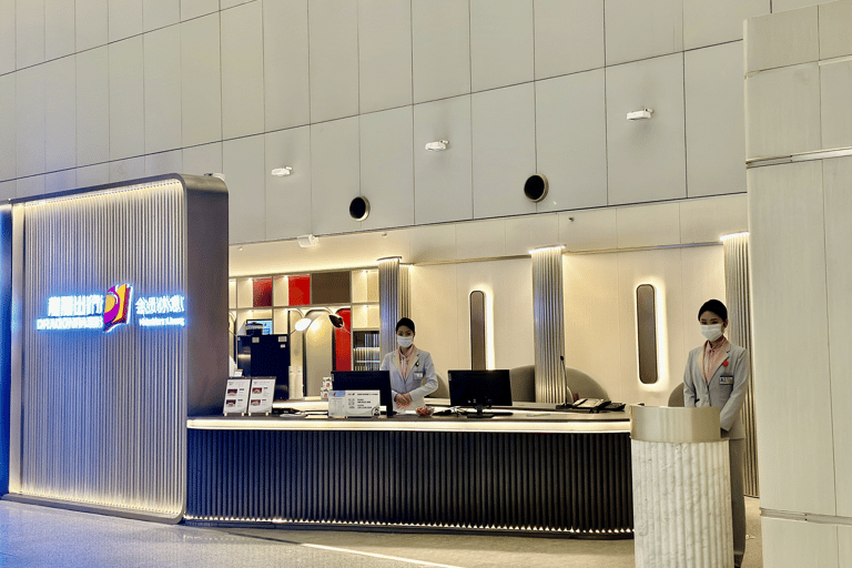 Beijing: Daxing International Airport CHUM Lounge Access Main Terminal Domestic Departure: CHUM VIP Lounge