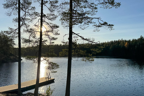 Helsinki: Nuuksio National Park Hike with Lunch & Pickup