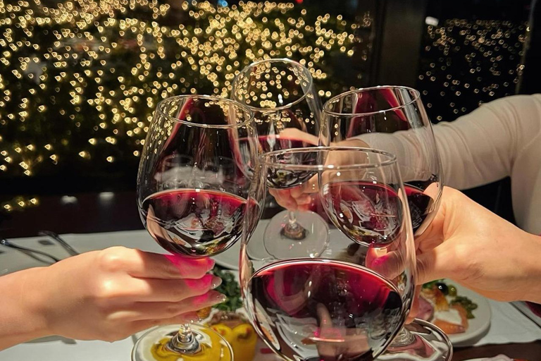 Tbilisi: tour a piedi serale della città vecchiaTbilisi: tour a piedi serale nella città vecchia