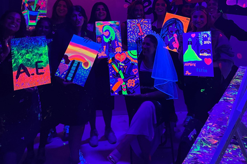 Eindhoven: Paint and Sip in the Dark at Rembrandt van Wine