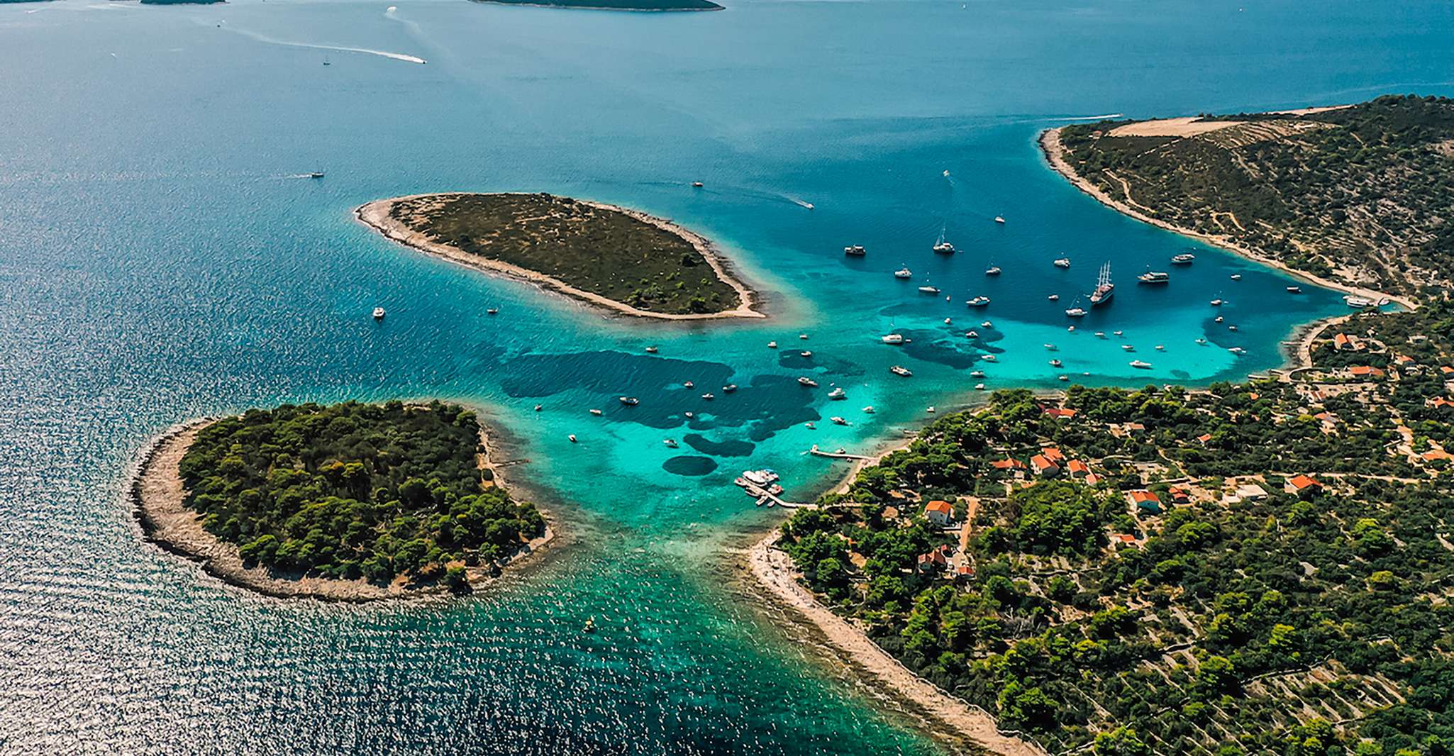 Split, Blue Lagoon et 3 îles Speedboat Tour - Hizvo