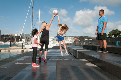Auckland Family Tales: Stroll Through The City Of Sails Spanish guided tour