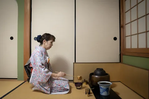 Kyoto: Tea Ceremony Experience in a Small Tea Room