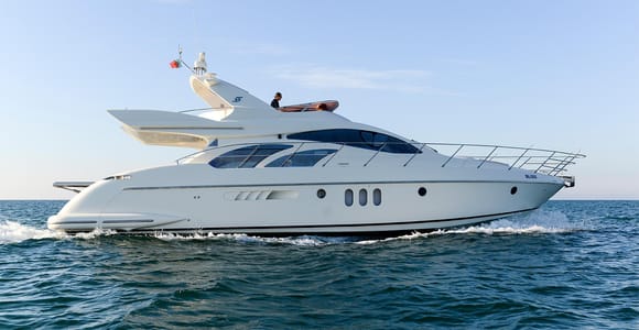 Vilamoura: Private Luxury Yacht Charter along the Coastline and to the Grottoes