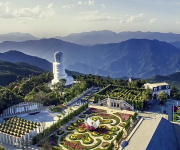 From Da Nang or Hoi An: Ba Na Hills Golden Bridge Tour