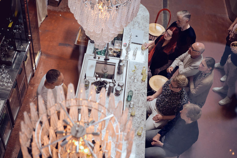 Gothenburg: Distillery Tour and Guided Tasting