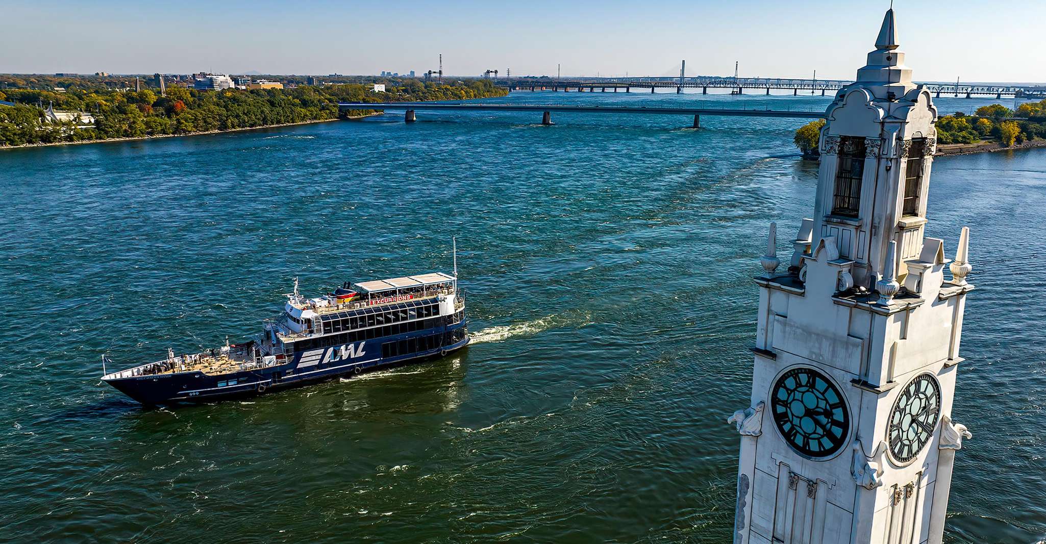 Montréal: Guided Sightseeing River Cruise photo 6