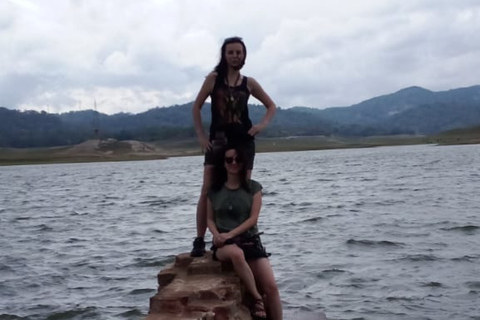 Kandy: Pettigala Hike, Waterfalls &amp; Massage by Tuk Tuk