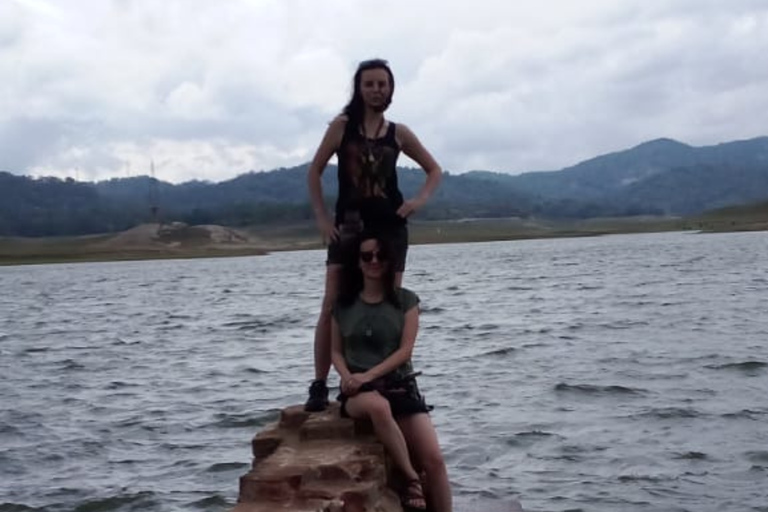 Kandy: Pettigala Hike, Waterfalls &amp; Massage by Tuk Tuk