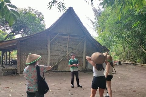Yogyakarta:Pindul Cave, tubing & Plaosan Temple Cycling Tour Pindul cave Only
