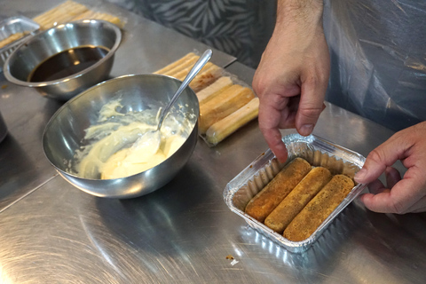 Naples: Neapolitan Pizza and Tiramisu Cooking Class