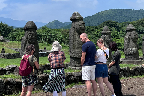 Île de Jeju : Visite guidée en van avec un guide qui aime le plus JEJU