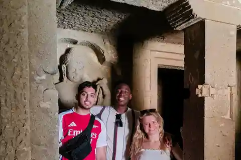 Explora as grutas de Kanheri: a antiga povoação budista