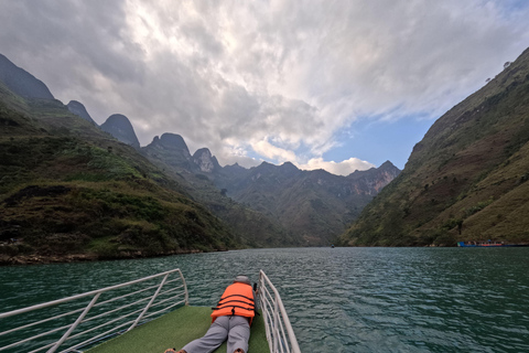 Ha Giang Loop - Na Hang Lake Boat trip 4 Days Motorbike tour Easy Rider