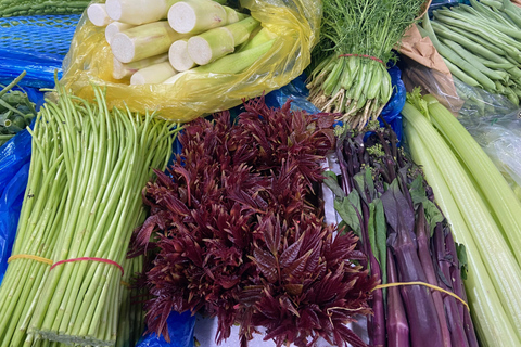 Mystery Menus Shanghai: 3-Hour Breakfast and Market Tour