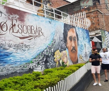 Medellín: 9h Full Day Pablo Escobar Tour