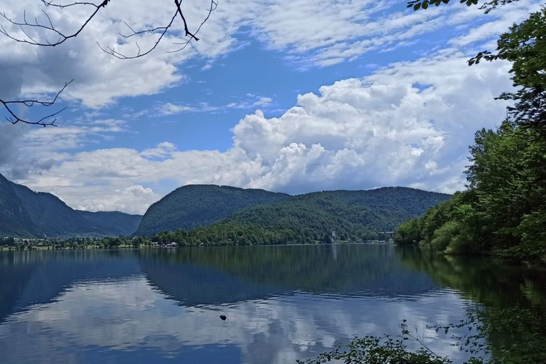 Slovenien: Bledsjön och Bohinjsjön Privat turSlovenien: Bledsjön och Bohinjsjön Privat tur med skåpbil