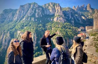 Barcelona: Montserrat-Tour, Transfers & Eintritt in die Basilika