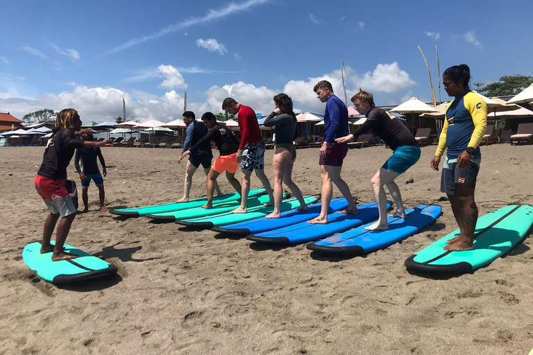 Canggu: Surf lesson for 2 hours Canggu: Surf lesson at Batu Bolong