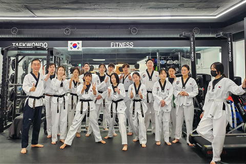 Traditional Taekwondo Lesson in Seoul: From Basic to Combat C. Local Taekwondo