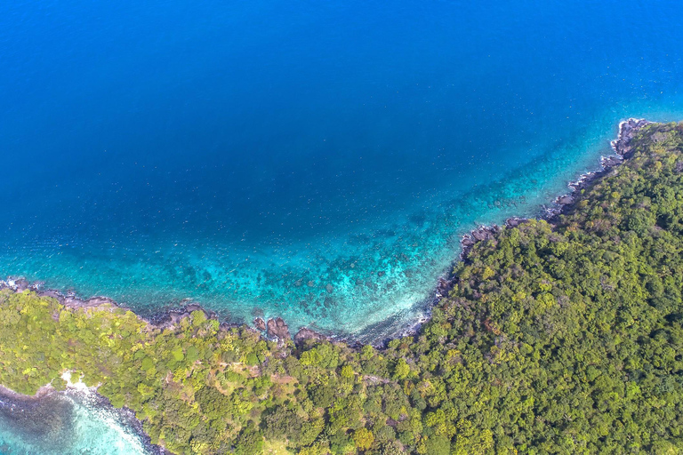 Phuket : excursion en hors-bord aux îles Racha et Coral avec déjeunerOption de lieu de rendez-vous
