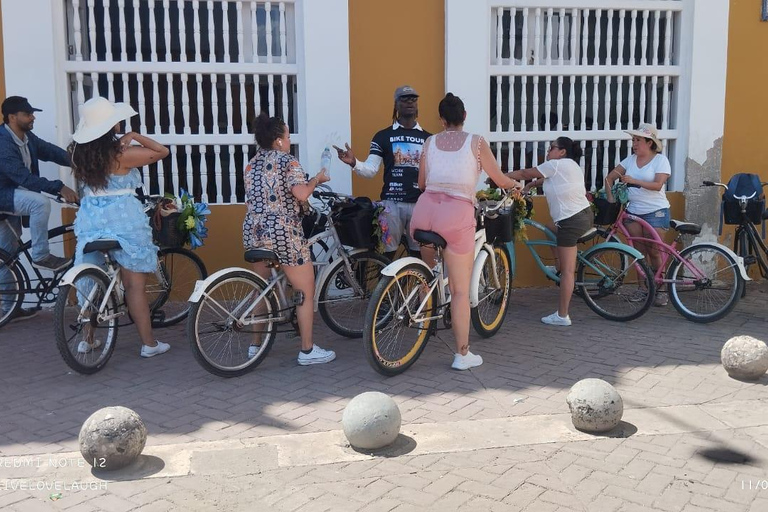 Cartagena: tour storico, culturale e di graffiti in bicicletta